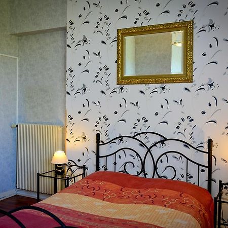 Le Castel De Larralde Hotell Assat Eksteriør bilde